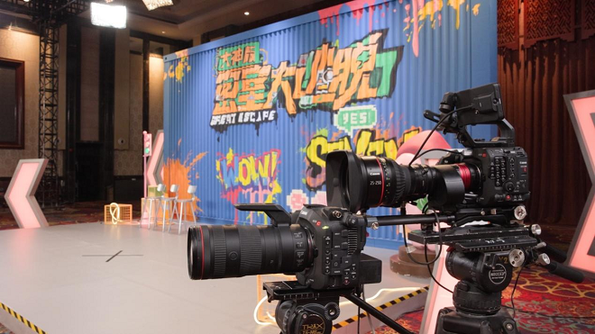 《密室大逃脱大神版 互动直播》幕后公开！佳能多机位系统打造沉浸式互动新体验