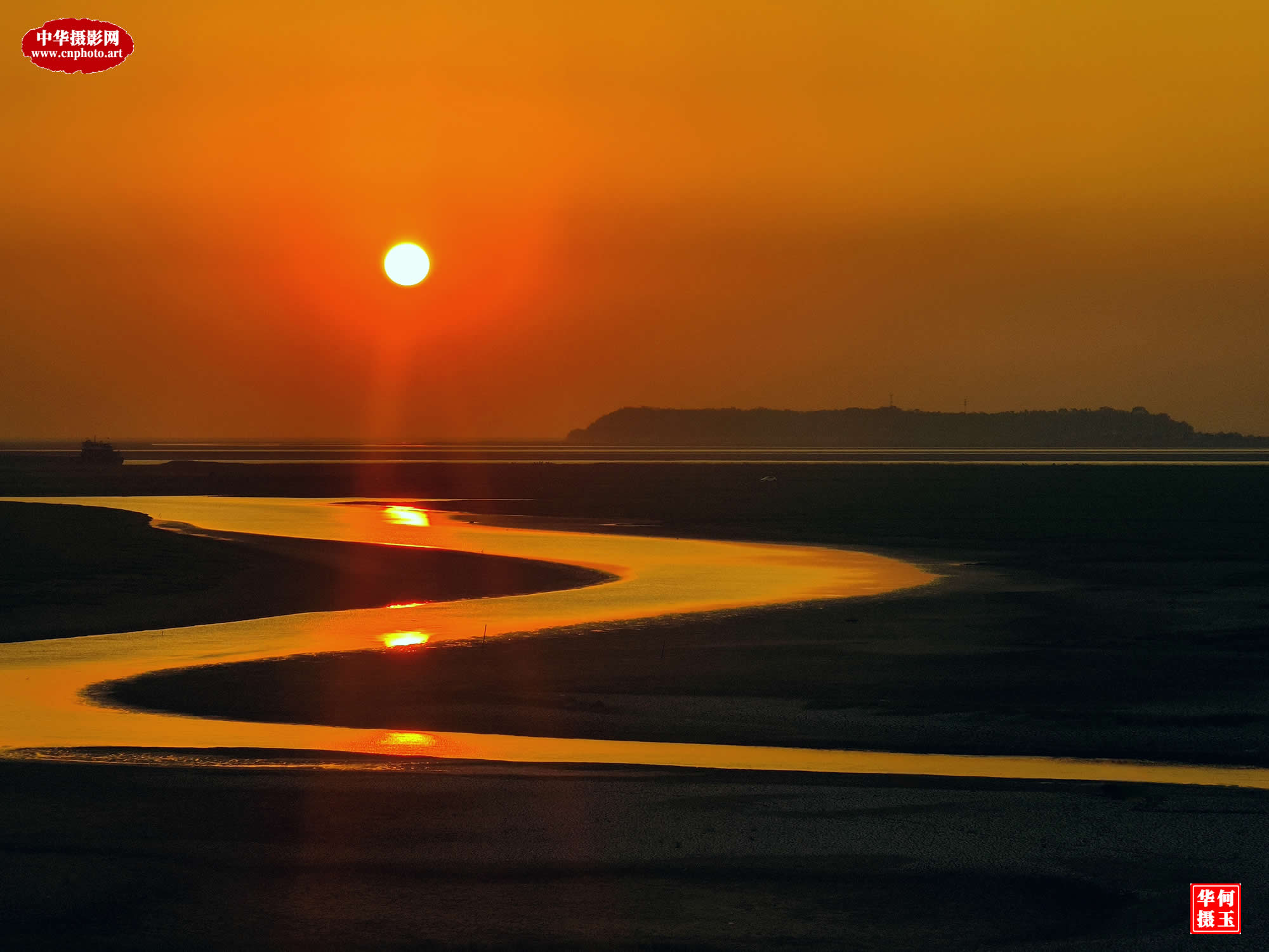 洞庭夕阳红/《洞庭湖 我的母亲》专题作品选/湖南岳阳 何玉华