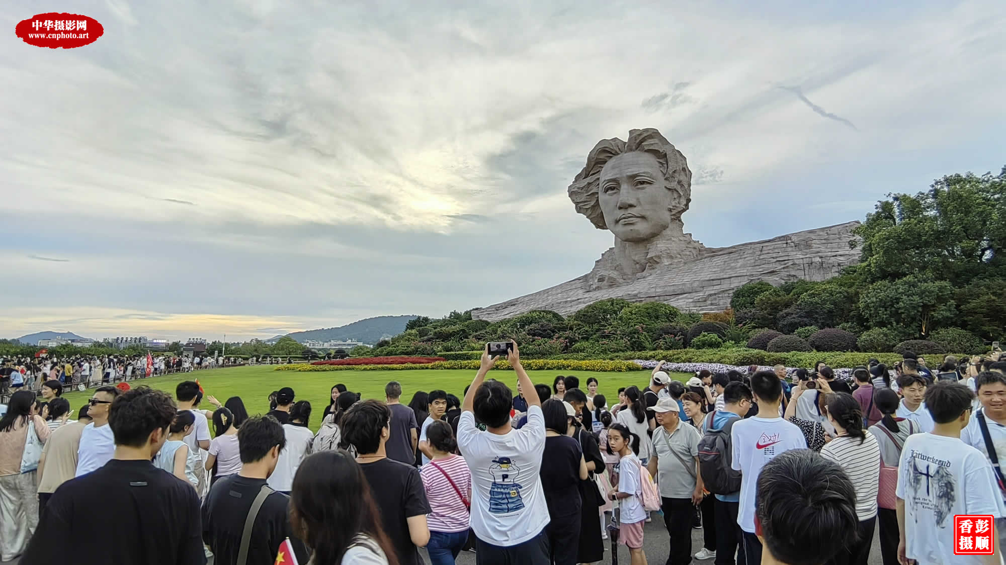 恰同学少年 风华正茂（组照）/中华摄影网2025年度《永远跟党走》作品选/湖南长沙 彭顺香（女）